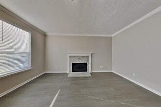 Building Photo - 6807 Oakbranch Manor Ln