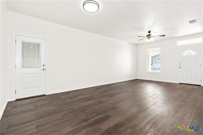 Building Photo - 5116 Rose Gdn Lp