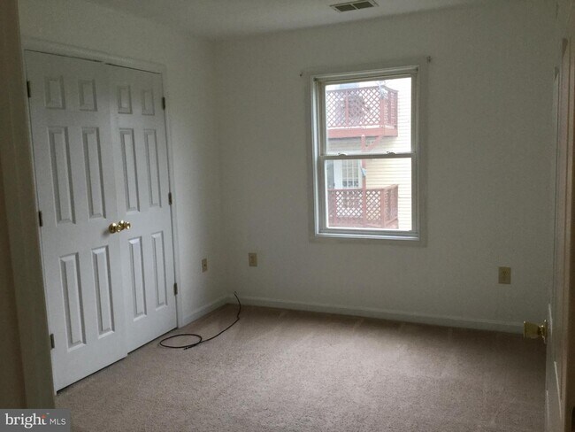 Building Photo - 245-K-7 Brandy Ct