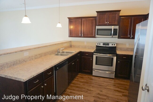 Building Photo - 2 br, 2.5 bath House - 48 Reese Way