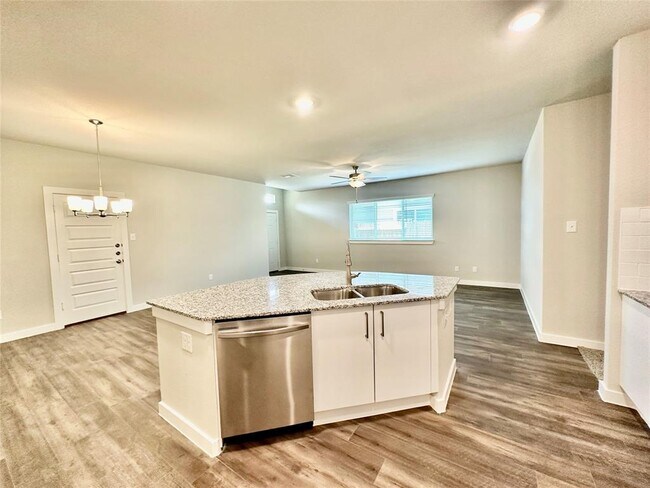 Foto del edificio - 9848 Grosbeak Ln