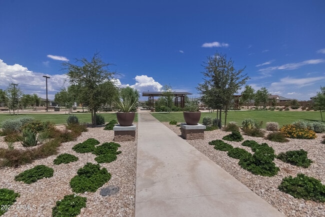 Building Photo - 22505 E Via Las Brisas