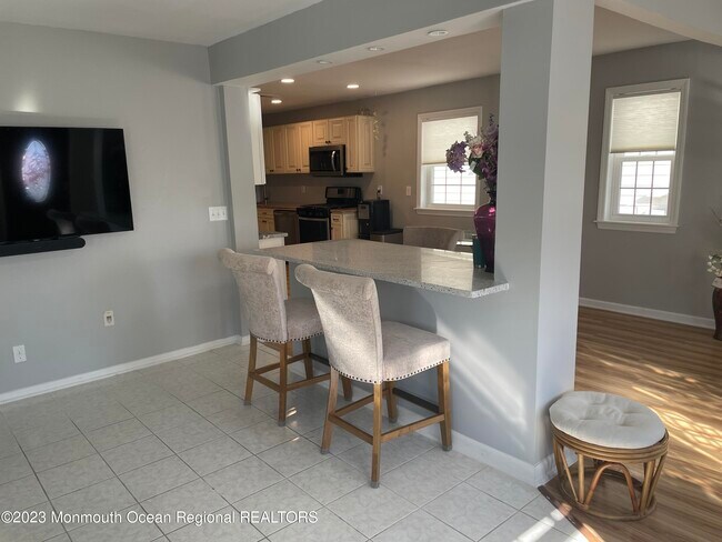Foto del edificio - 14 Cedar Crest Dr
