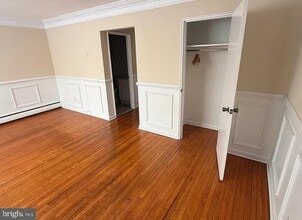 Building Photo - 53 Llanfair Rd