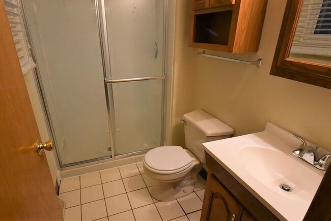 Building Photo - 415 Langford Dr