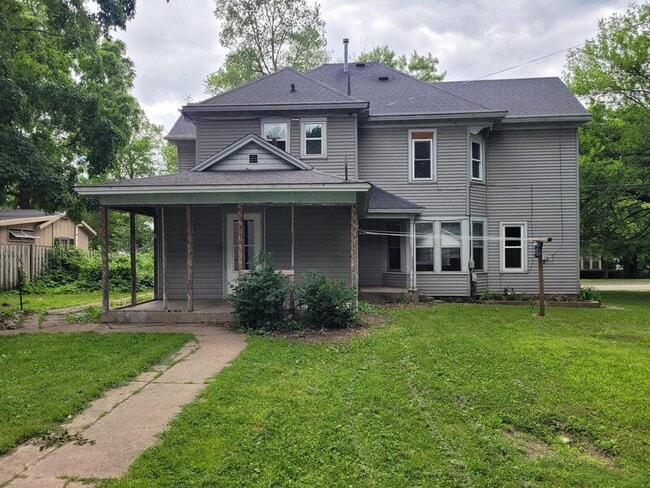 Building Photo - 206 N State St