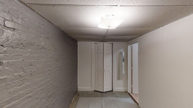 Building Photo - 172 Marlborough St
