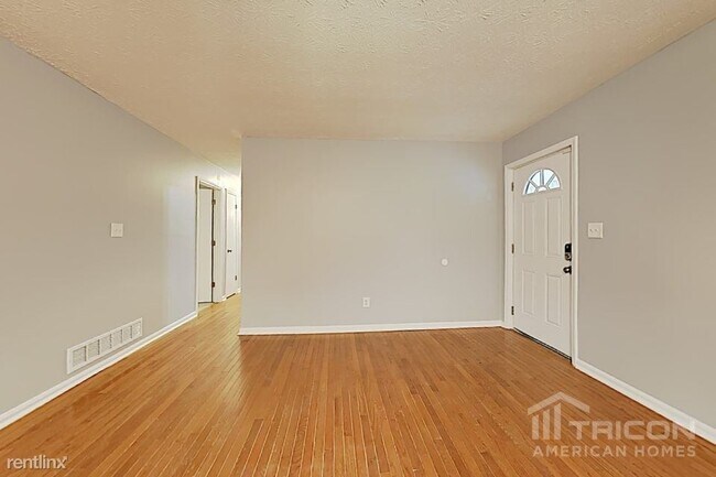 Building Photo - 227 Fay Dr