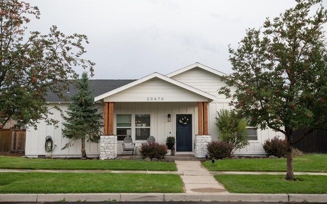 Building Photo - 20670 White Dove Ln