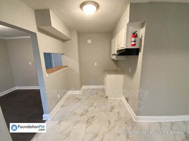 Foto del edificio - 576 E Frank Ave