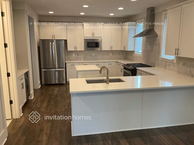 Foto del edificio - 242 Founders Ln