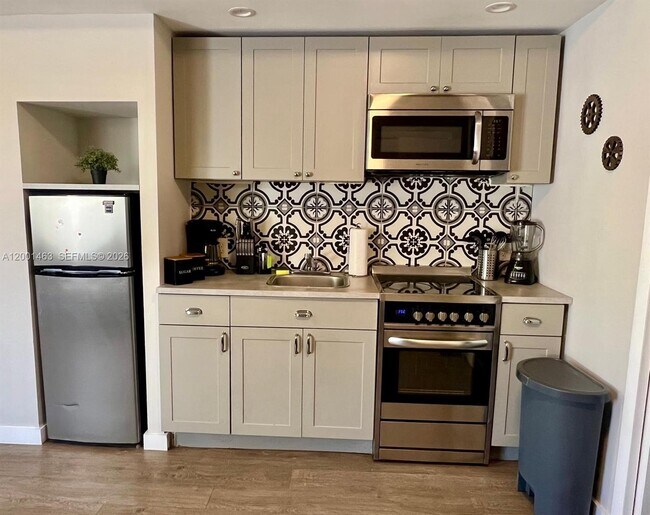 Foto del edificio - 2932 NW 16th Ave