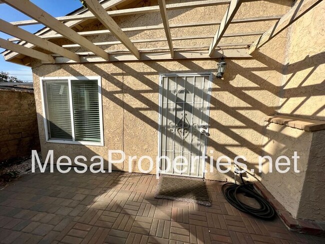 Building Photo - 4580 Bird Farm Rd