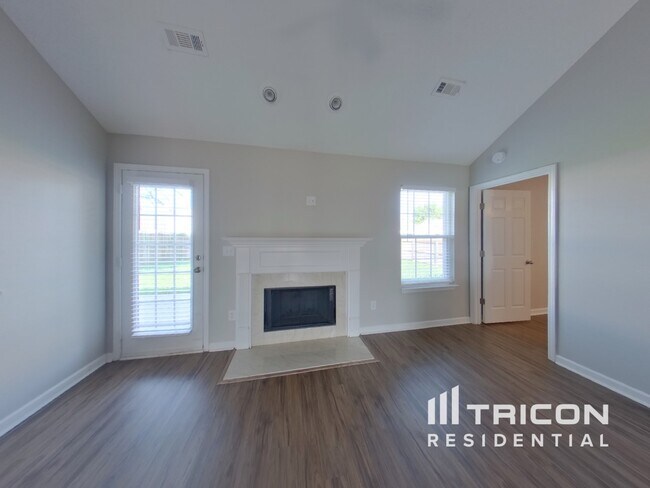 Building Photo - 2141 Deer Valley Dr