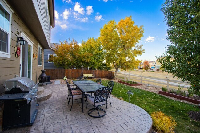 Building Photo - Spacious & Pet-Friendly 3-Bedroom Home in ...