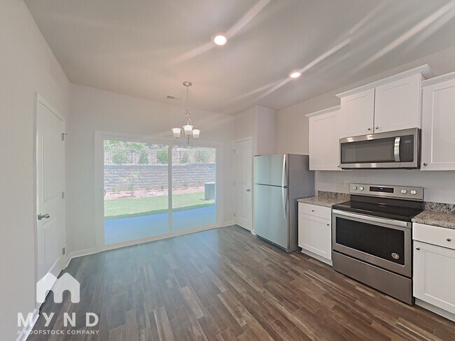Foto del edificio - 116 Chandler Ct