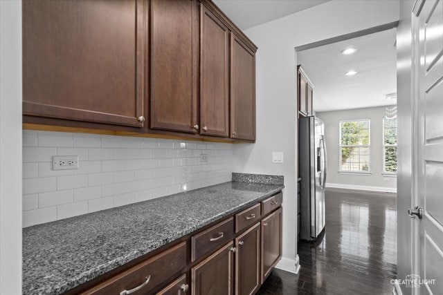 Foto del edificio - 871 Heatherfield Cir