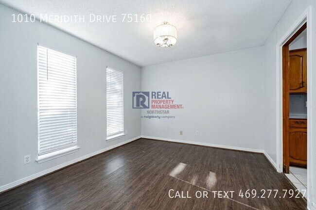 Building Photo - 1010 Meridith Dr