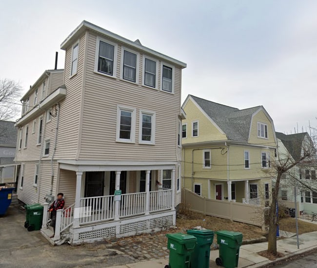 Building Photo - 16 Fairmount St