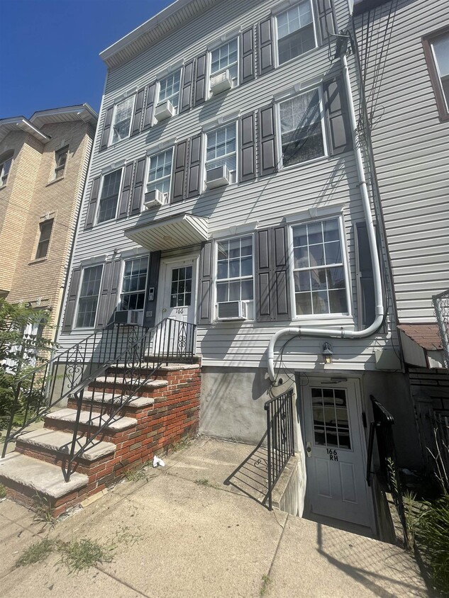 Foto principal - 166 Griffith St
