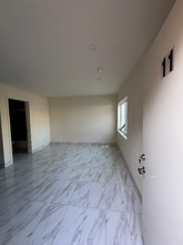 Building Photo - 1193 N Ardmore Ave