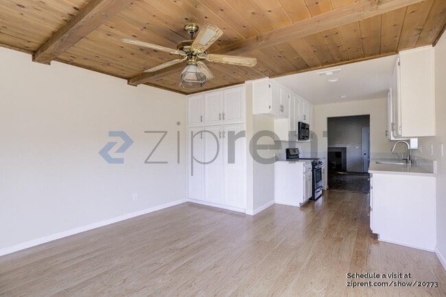 Building Photo - 14520 Hardtree Dr