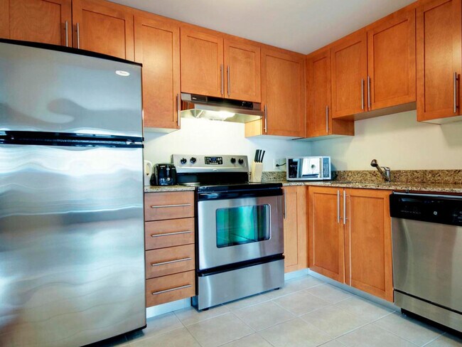 Building Photo - 345 Rue De la Gauchetière Ouest-GO ID1222994P