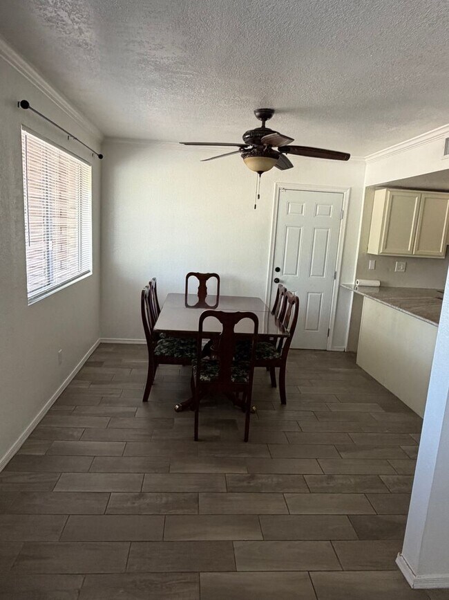 Foto del edificio - 3 bedroom 2 bath Home