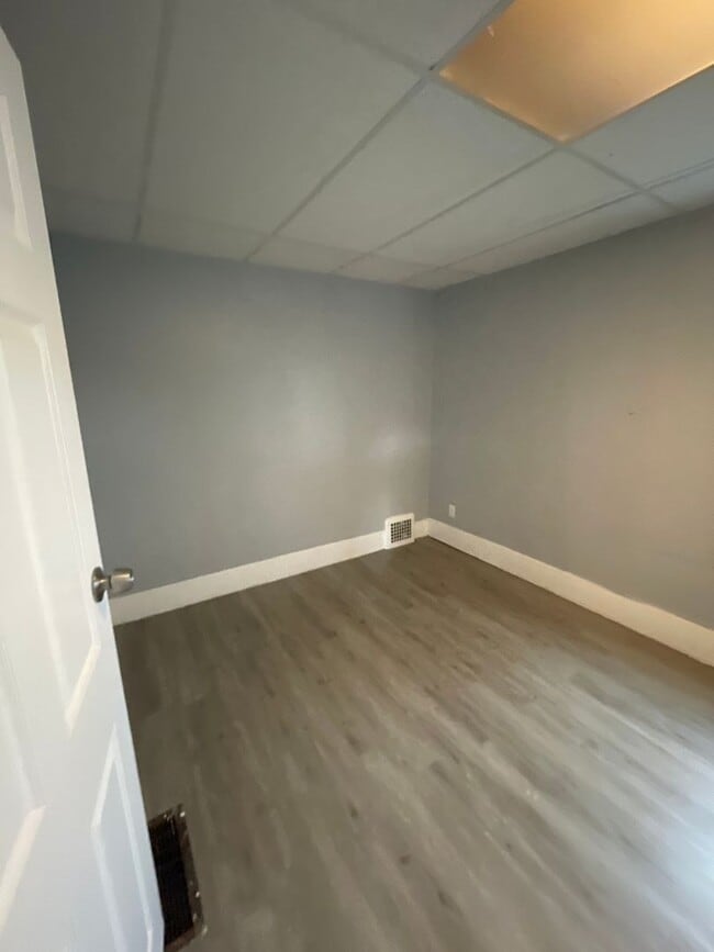 Building Photo - 139 N Water Ave