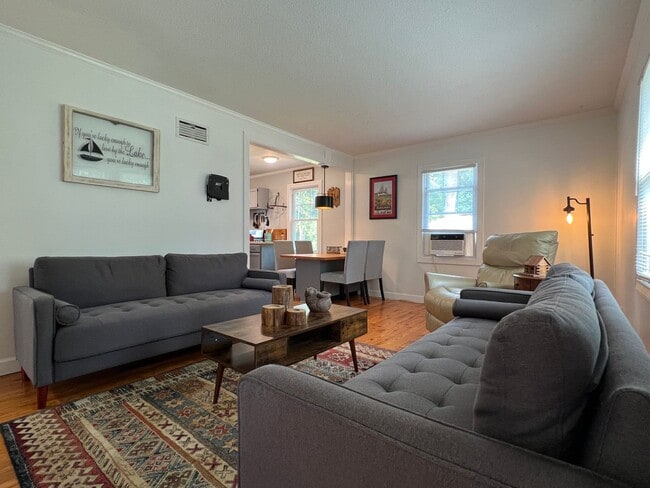 Foto del edificio - Great Furnished Home in TC