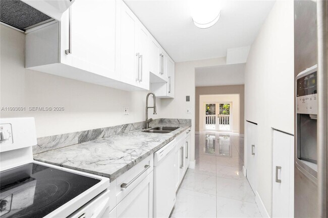 Foto del edificio - 3056 Shipping Ave