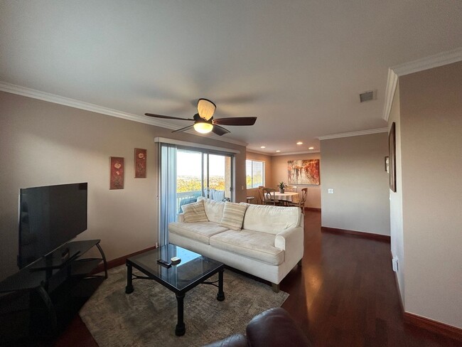 Foto del edificio - Rent Today!! Stunning Furnished 3-Bedroom ...