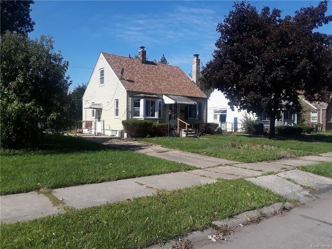 Building Photo - 5055 Farmbrook St