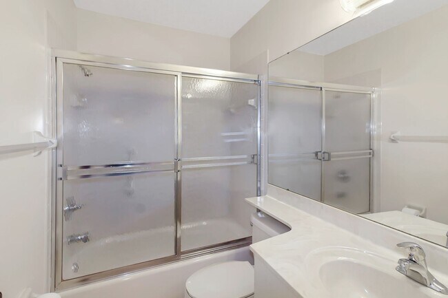 Building Photo - Ironwood Villas Annual Villa for Rent