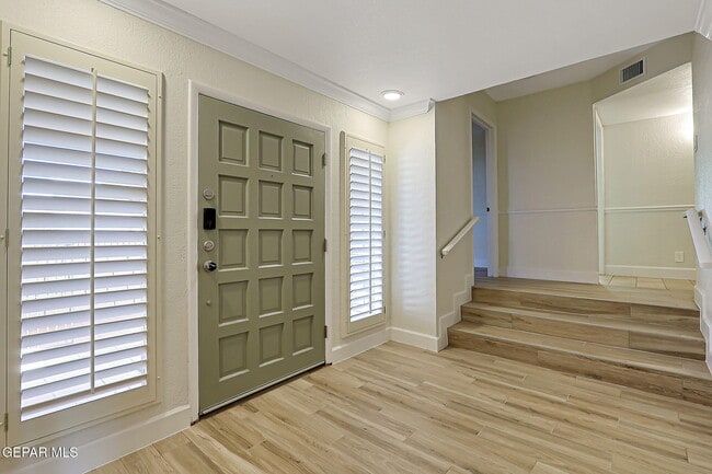 Foto del edificio - 5808 Kingsfield Ave