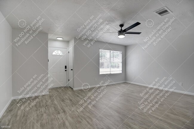 Building Photo - 2 br, 2 bath Duplex - 12621 Veterans Memor...