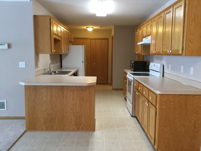 Foto del edificio - 2 Bed 2 Bath Bonus Den townhome