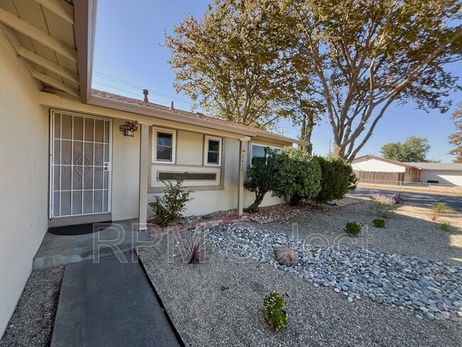 Building Photo - 2459 Gulf Dr