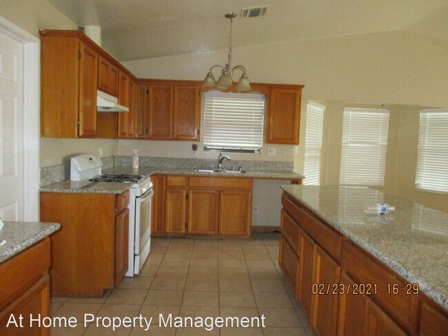 Building Photo - 3 br, 2 bath House - 6049 Muller Rd