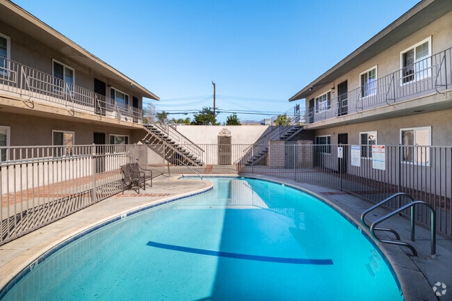 A Welcoming Community - Stoneridge Apartments