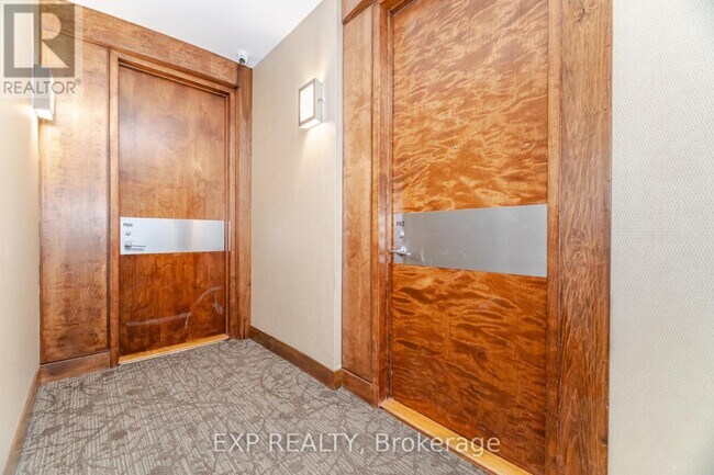 Building Photo - 3880 Duke of York Blvd