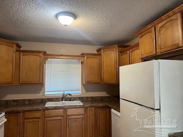 Foto del edificio - 3229 Maplewood Dr