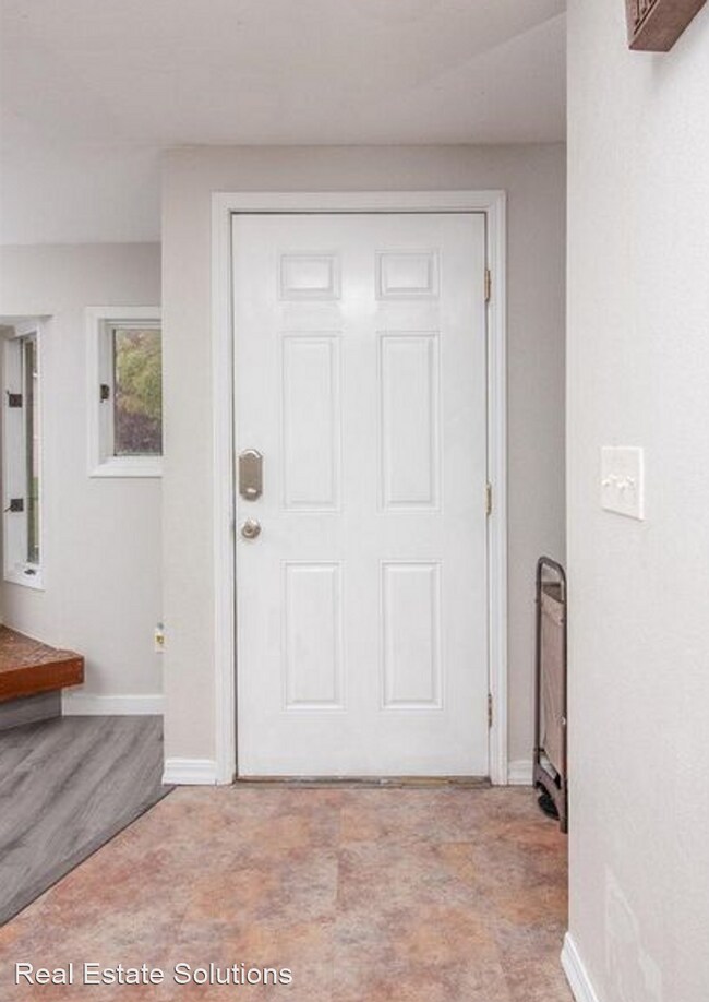 Foto del edificio - 3 br, 1.5 bath House - 230 Deerfield Drive
