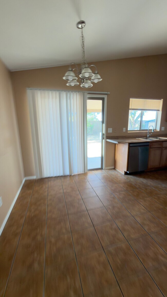 Foto del edificio - 14974 W Caribbean Ln