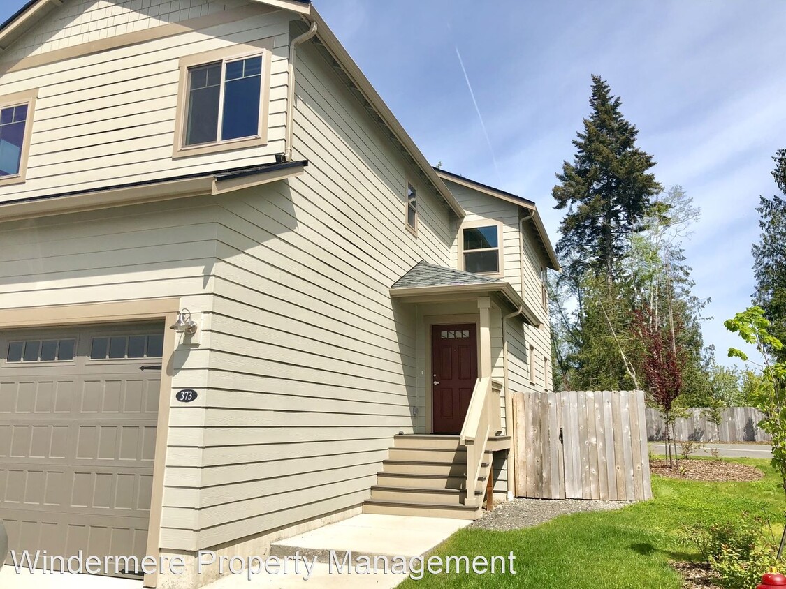Foto principal - 3 br, 2.5 bath House - 373 NE O'Henry Ct.