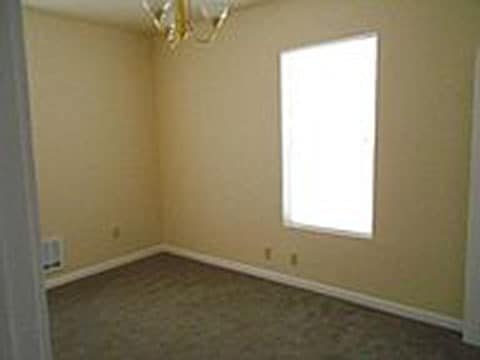 1215 E Jefferson St Seattle, WA 98122 $2,5... - 4