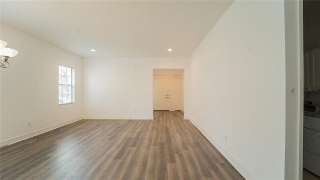 Foto del edificio - 10335 Henbury St