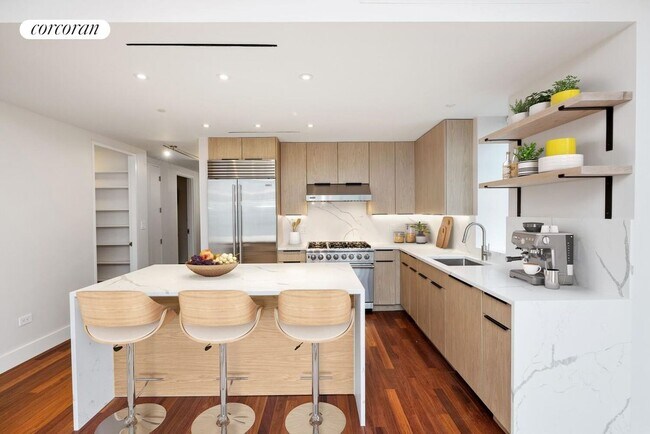 Foto del edificio - 210 W 96th St