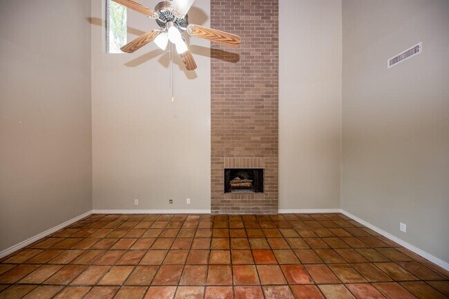 Building Photo - 1314 Chardonnay Dr