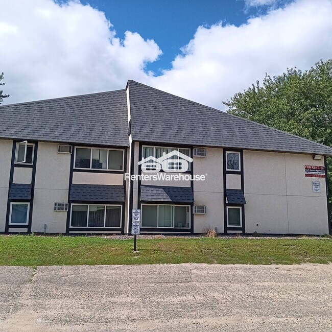 Building Photo - 1310 6th Ave S